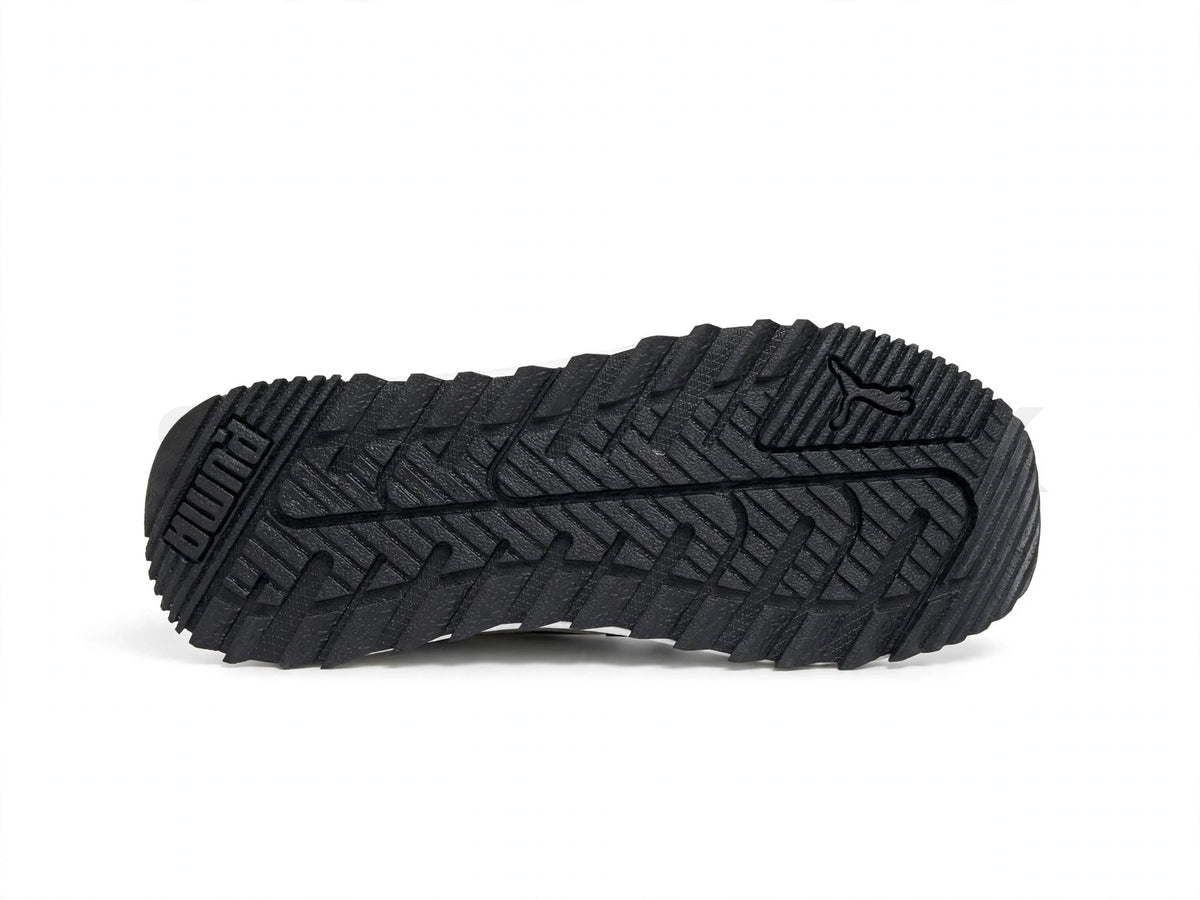 PUMA Runner Black White