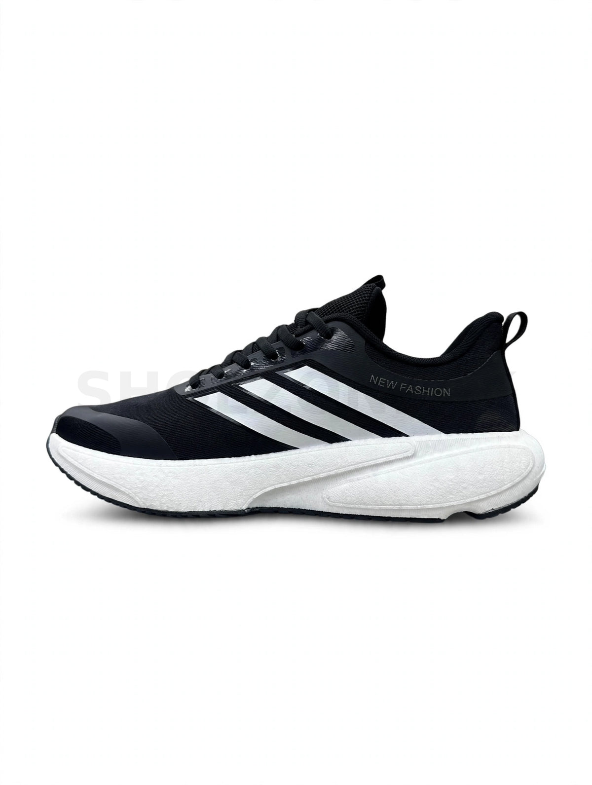 Resilience Runner Black White EUR 45 To 47