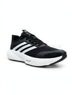 Resilience Runner Black White EUR 45 To 47