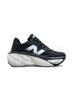 New Balance Fresh Foam X More v5 Black White