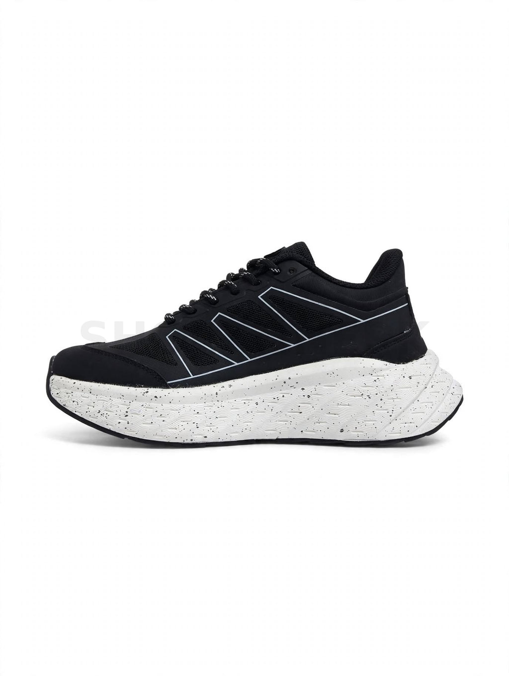 Chunky Trail Runner Black