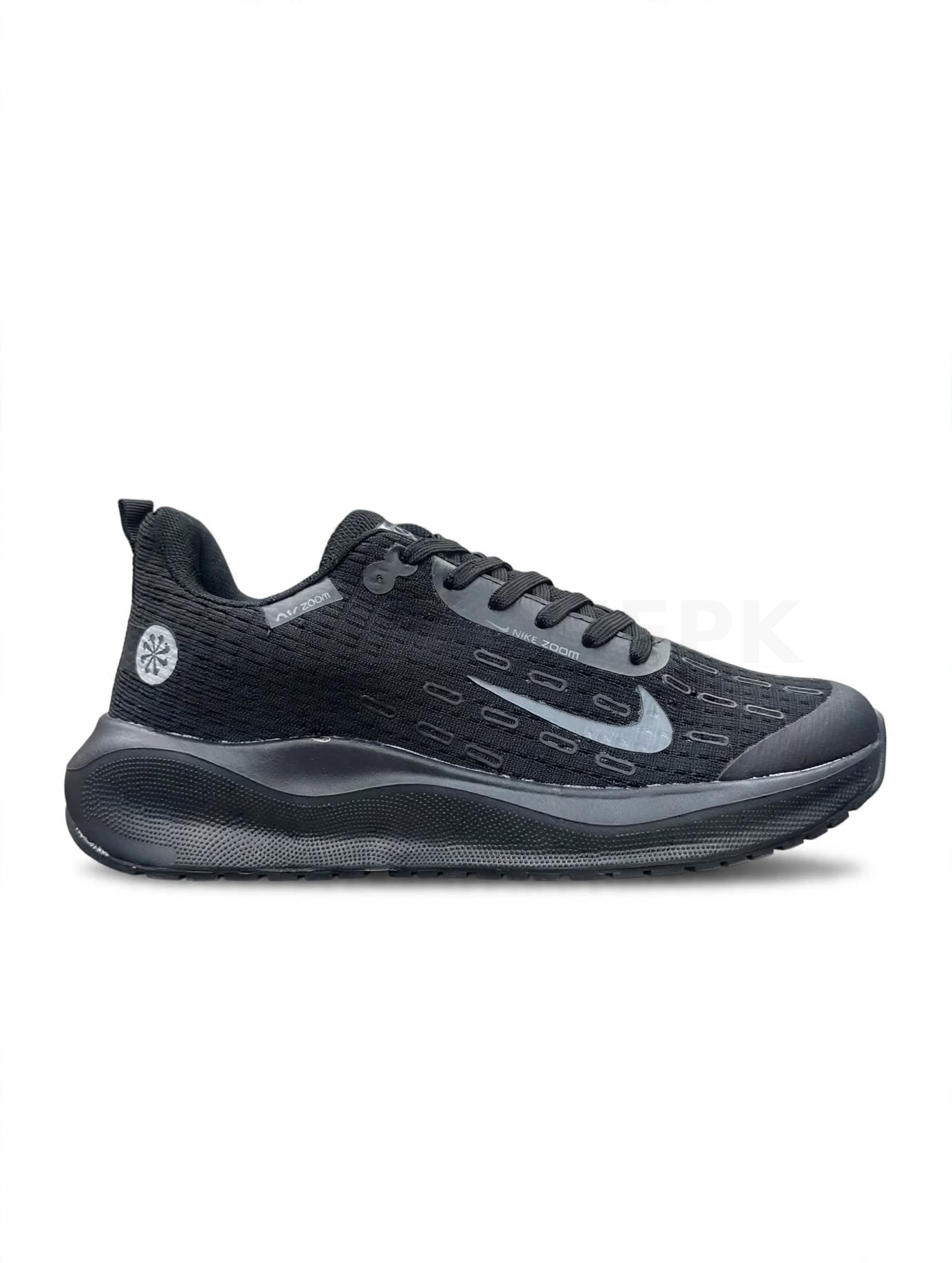 NK Zoom Triple Black