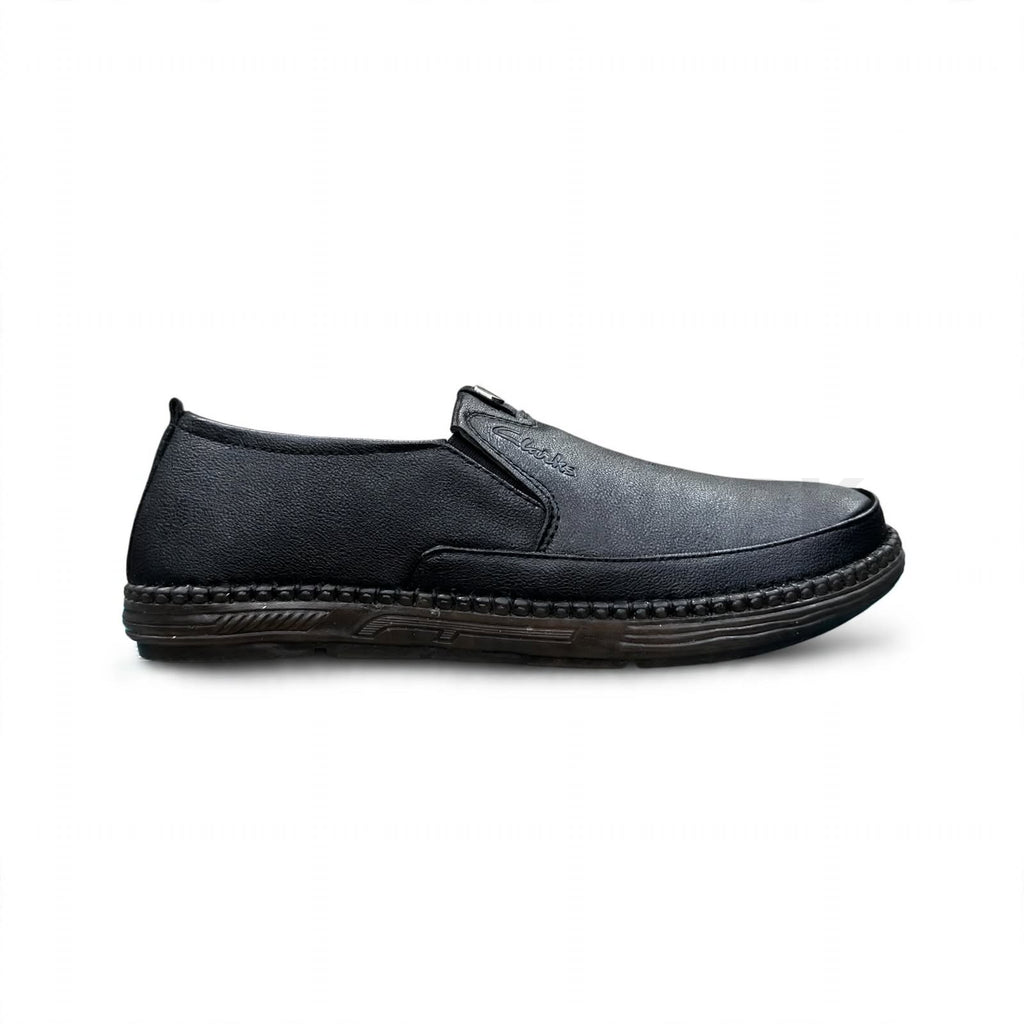 Clarks Comfort Slip-On Black