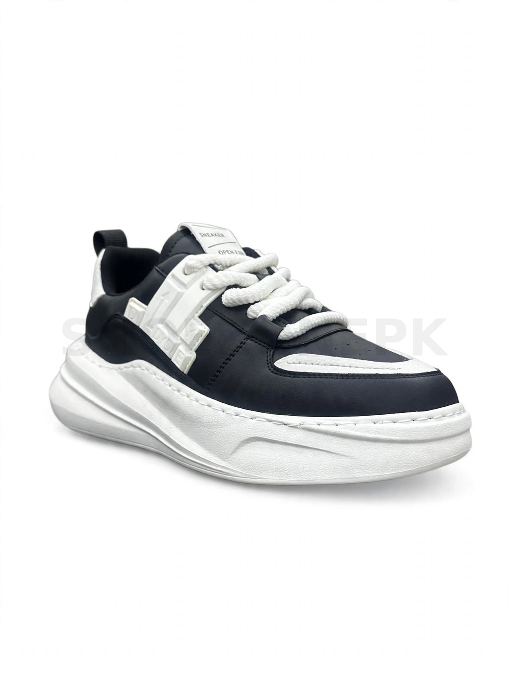 Chunky Street Black White
