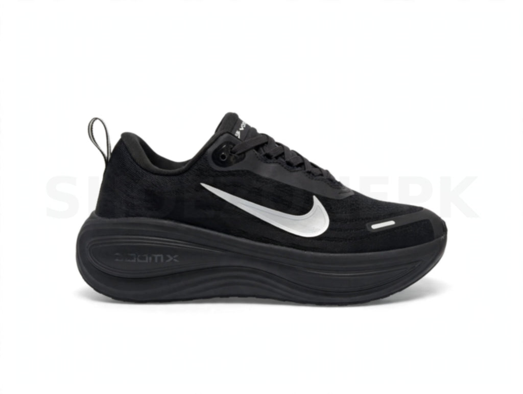 NK ZoomX Vomero Triple Black Silver