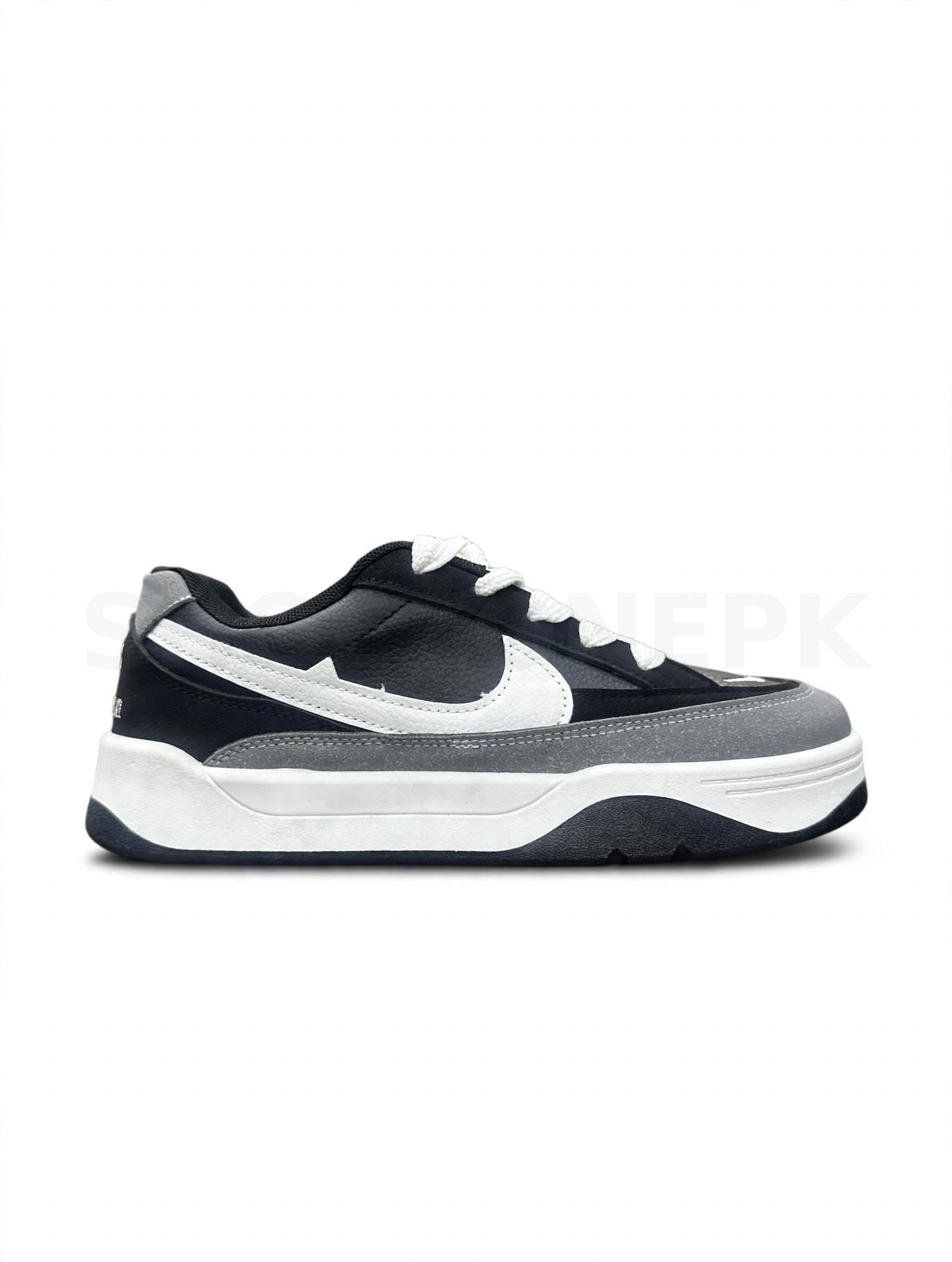 Chunky Skate Adversary Black Grey