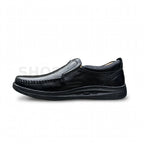 Clarks Medicated Hand-Stitched Loafer Jet Black