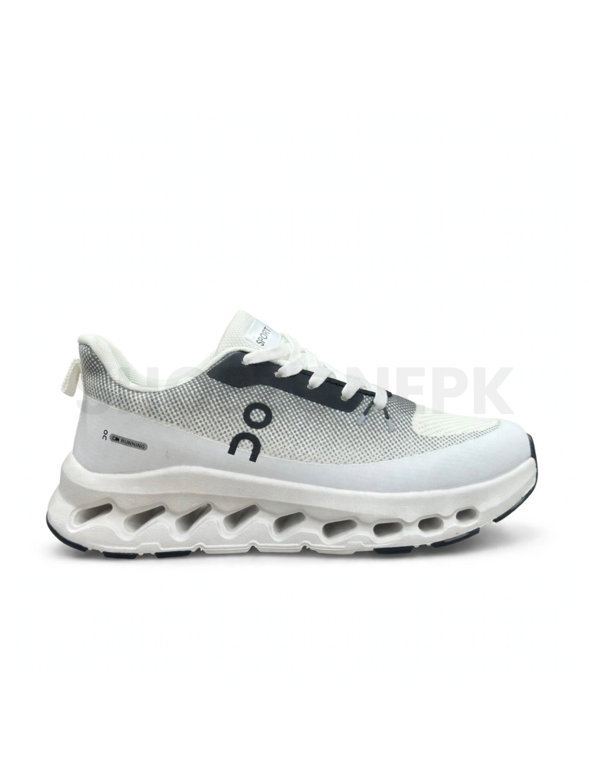 On Running Cloudtilt - White Grey Black