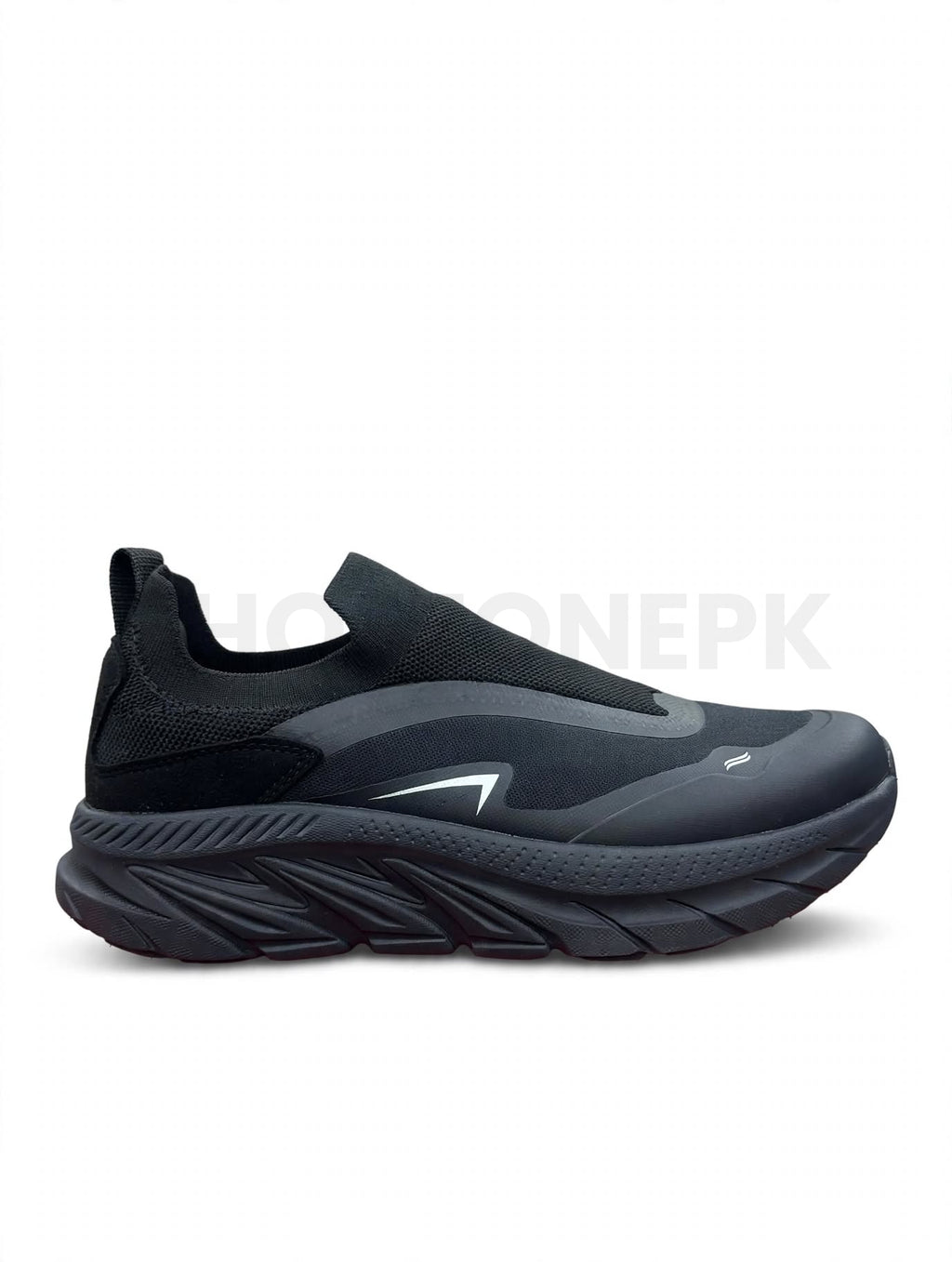 B18 GOUPU FENGYA Slip-On Runner - Triple Black